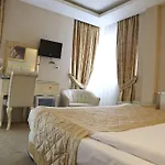 Golden Boutique Hotel
