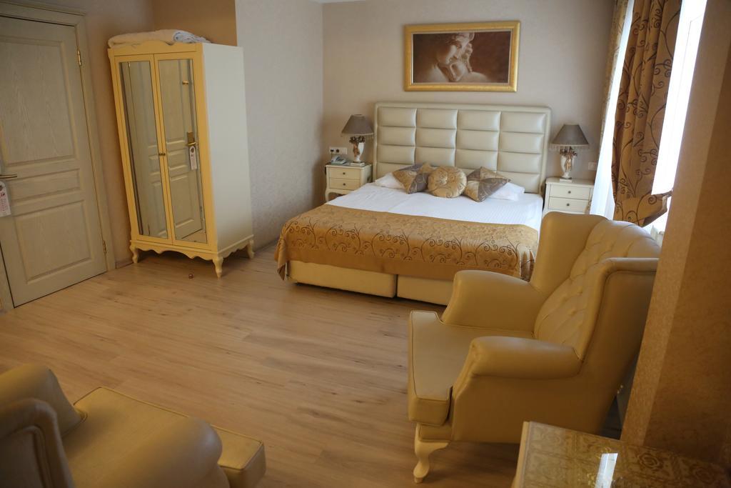 Golden Boutique 2*